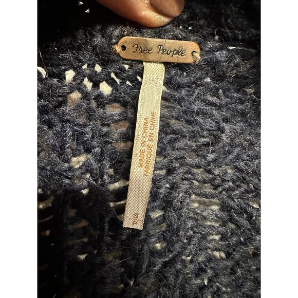 SOLD SOLD SOLD - Picture 3 of 9